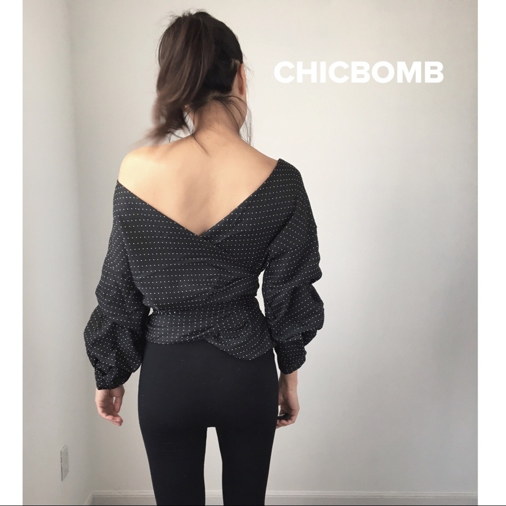 LAST 1 Sexy wrap top- Black white dot - Picture 2 of 8